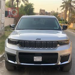 جیپ گراند شیرۆکی